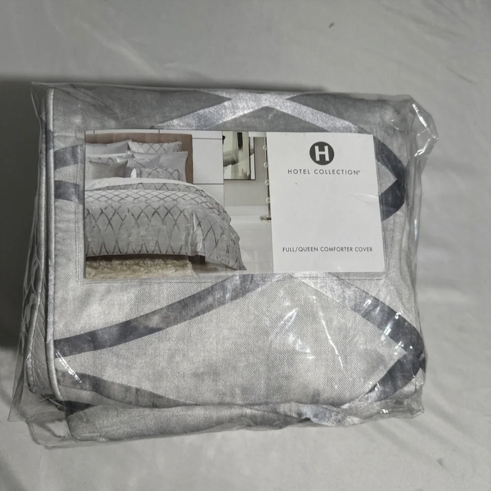 NIB $335 [ Full / Queen ] Duvet Cover‎ for Hotel Collection Dimensional